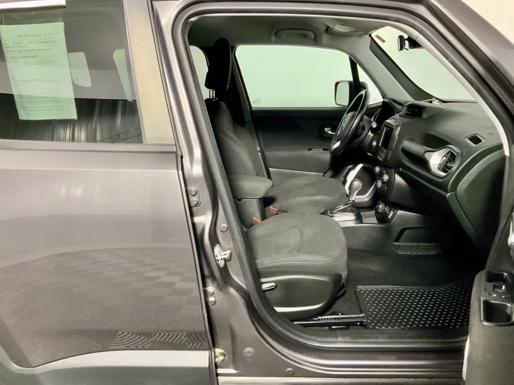 Jeep Renegade photo 34