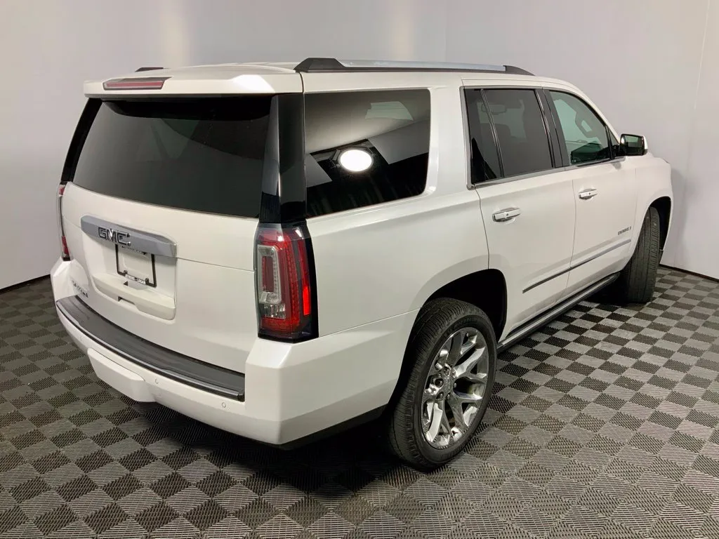 GMC Yukon photo 19