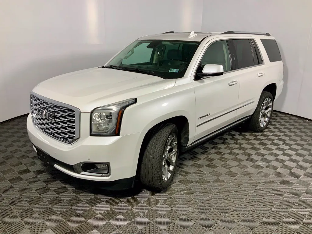 GMC Yukon photo 12