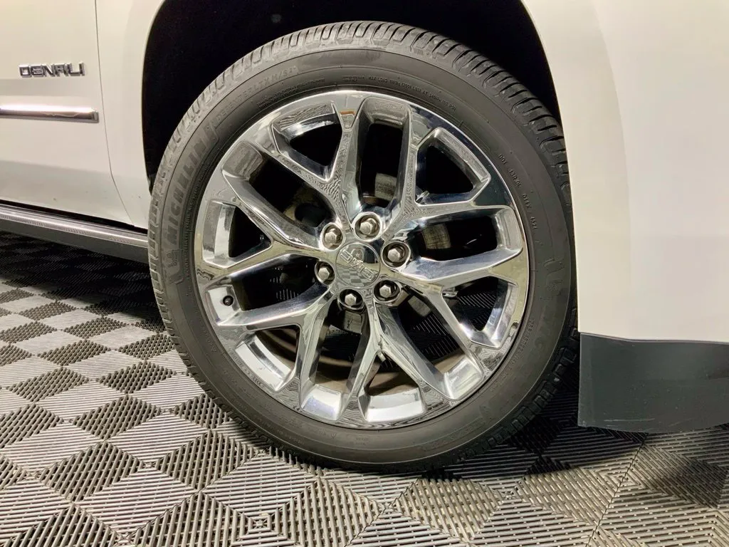 GMC Yukon photo 37