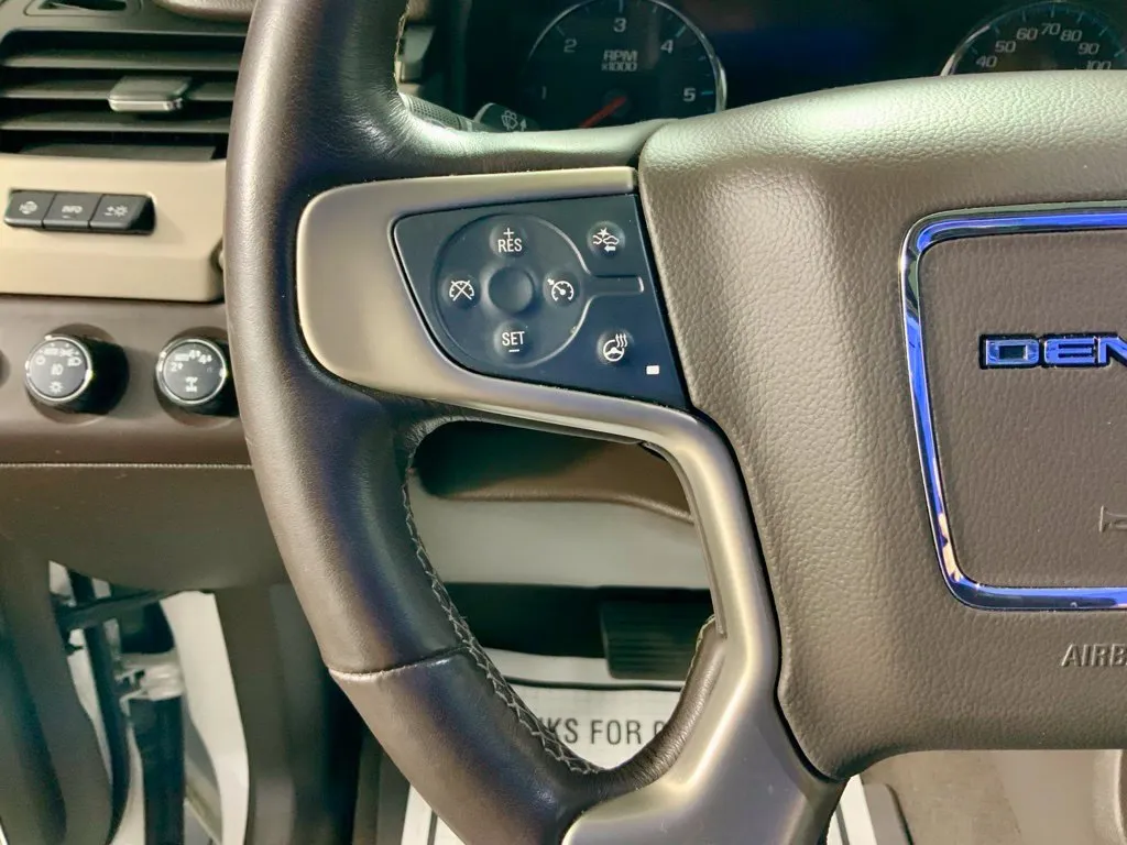 GMC Yukon photo 27