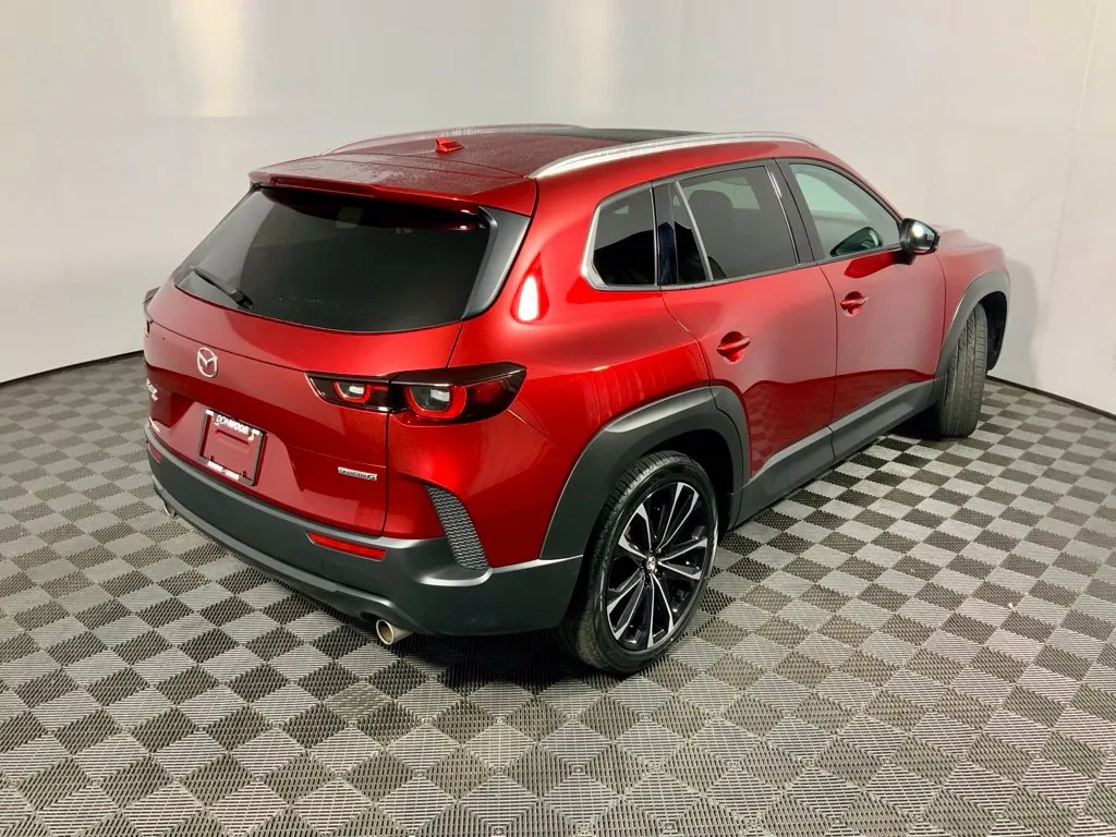 Mazda CX-50 photo 17