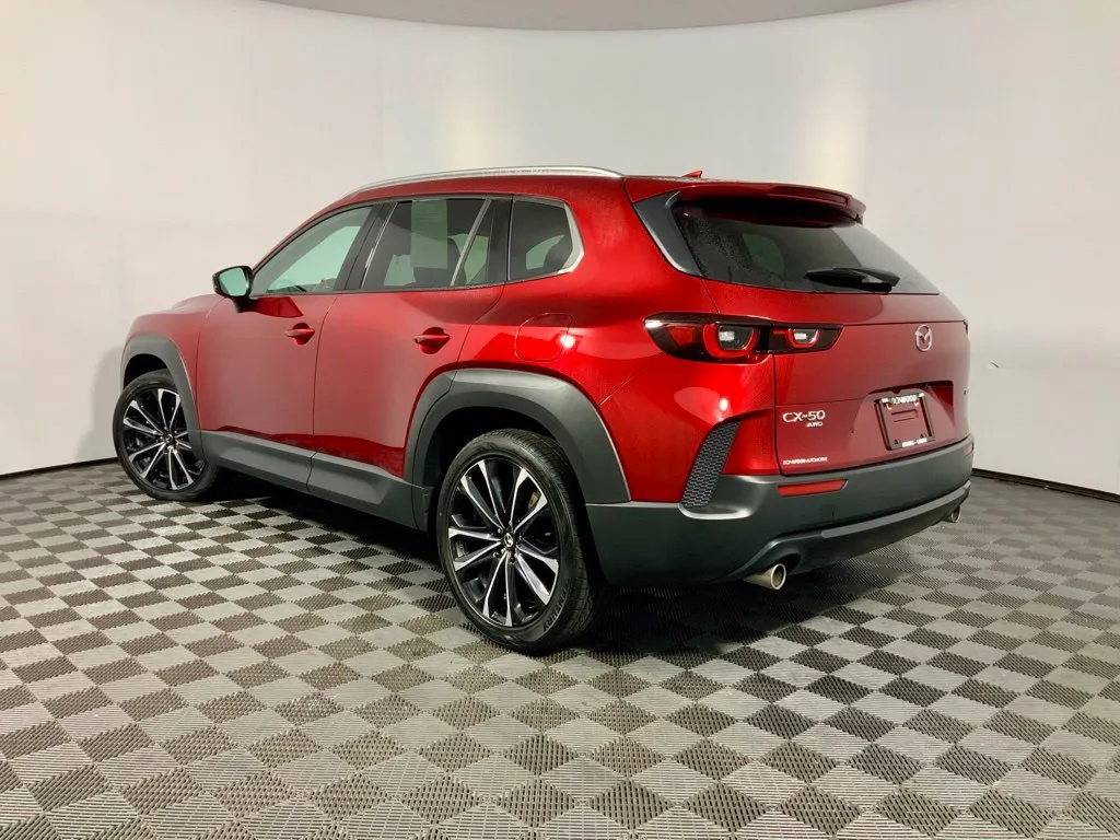 Mazda CX-50 photo 11