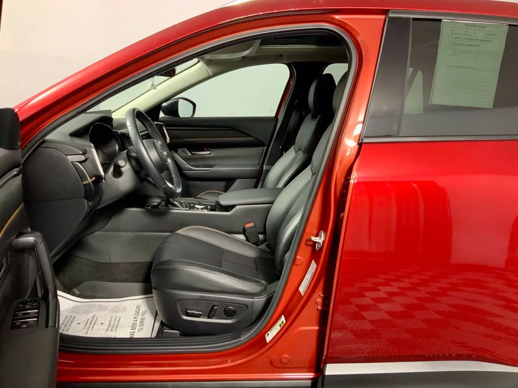 Mazda CX-50 photo 19