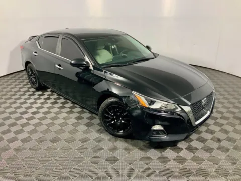 Another view of 2020 Nissan Altima 2.5 S for sale in Athens, OH at Don Wood Ford Lincoln