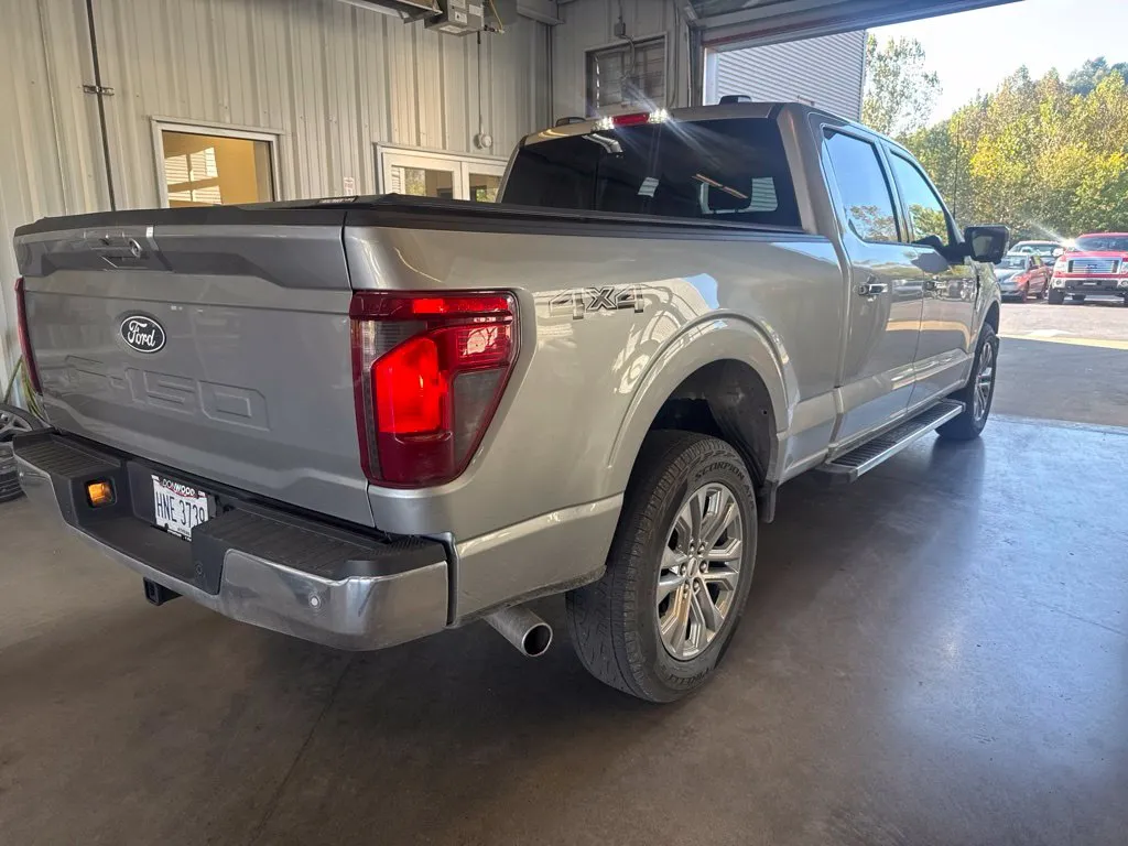 Ford F-150 photo 3