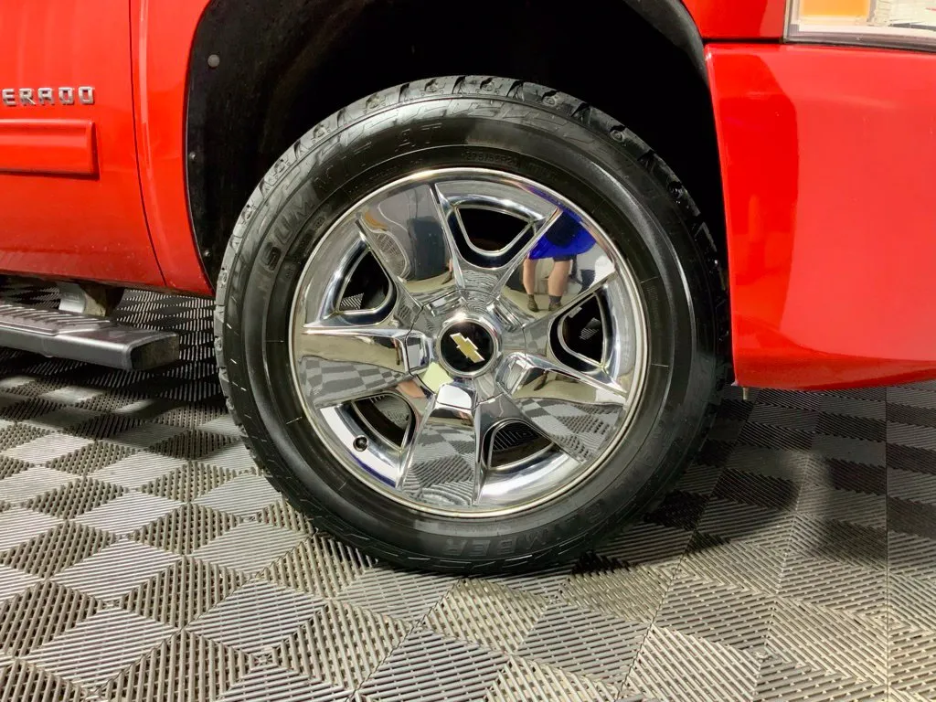 Chevrolet Silverado photo 30