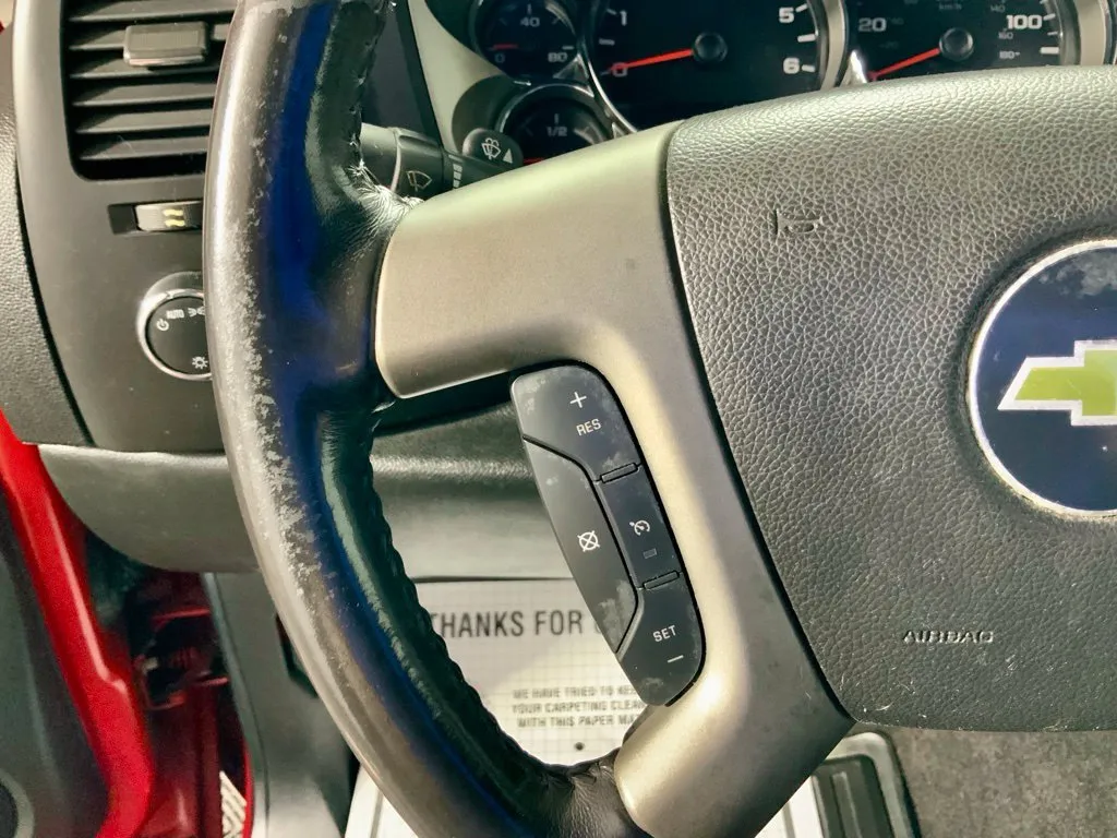 Chevrolet Silverado photo 24