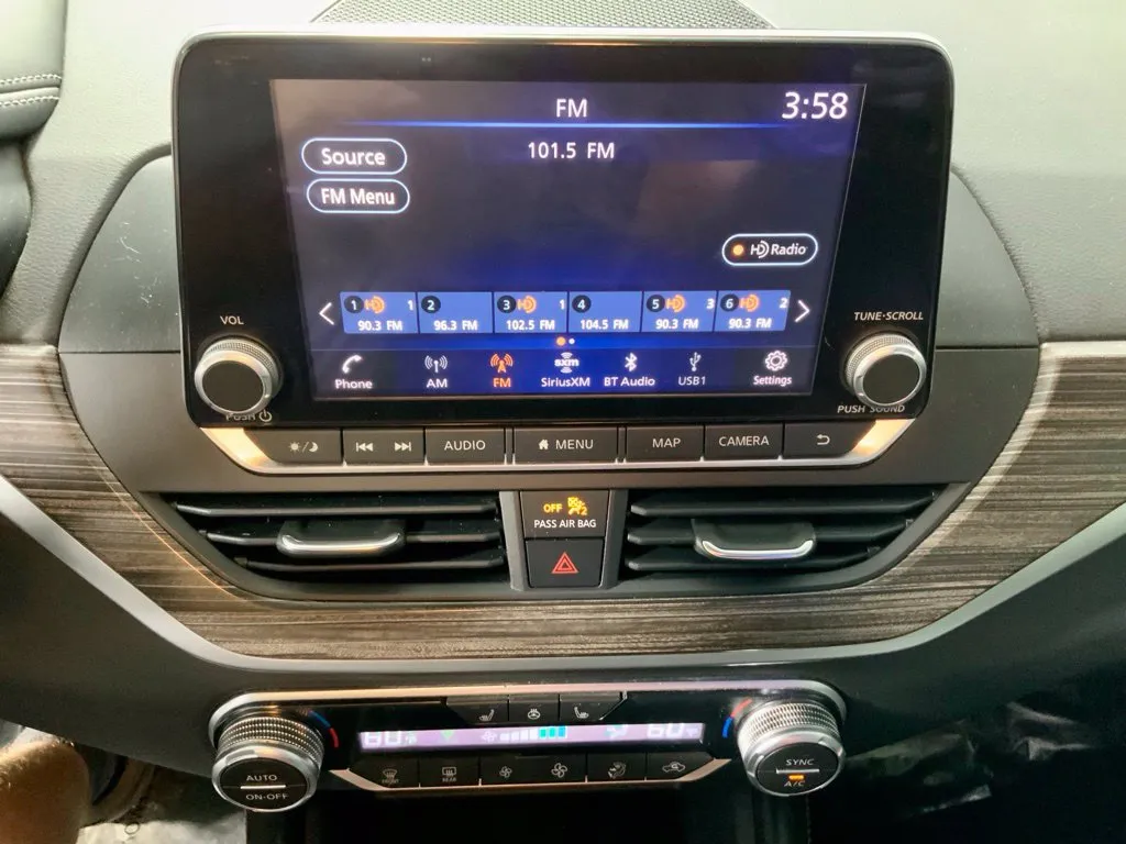 Nissan Altima photo 25