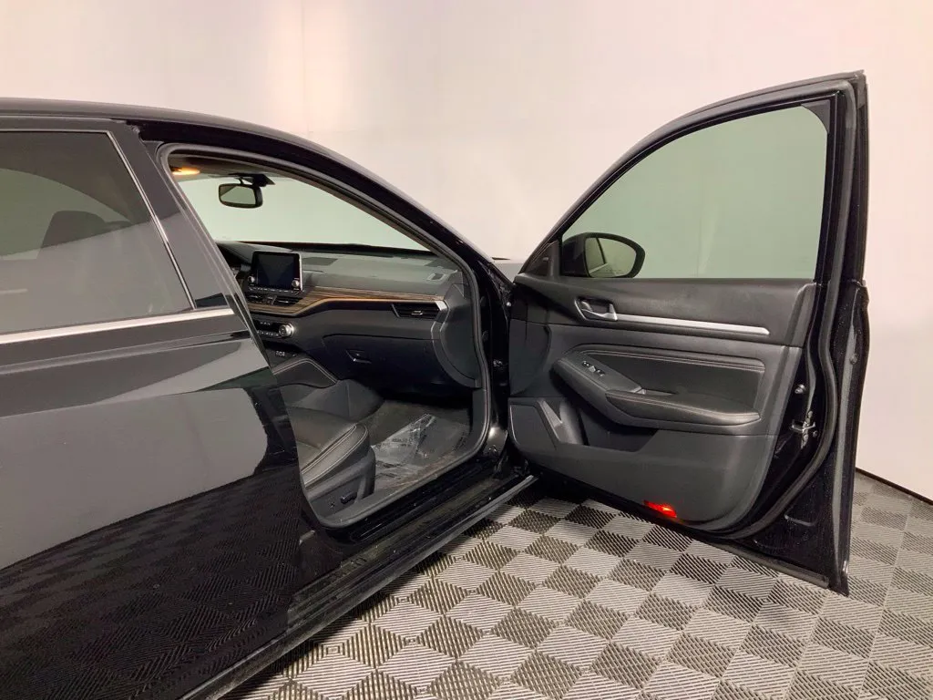 Nissan Altima photo 35