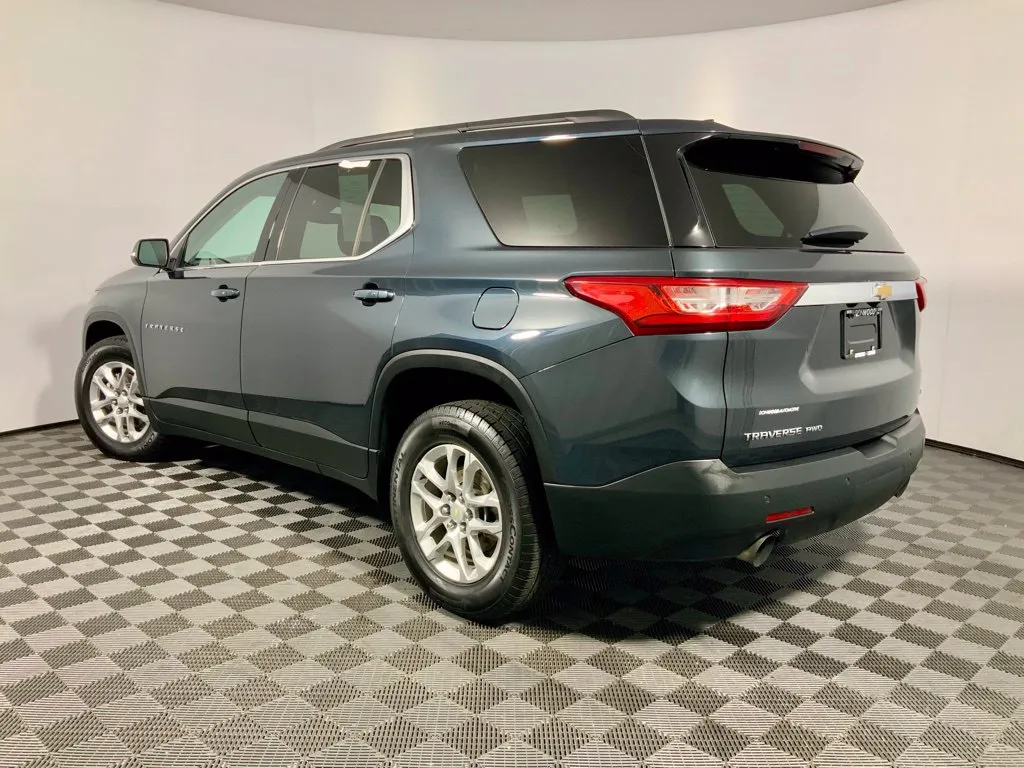 Chevrolet Traverse photo 11