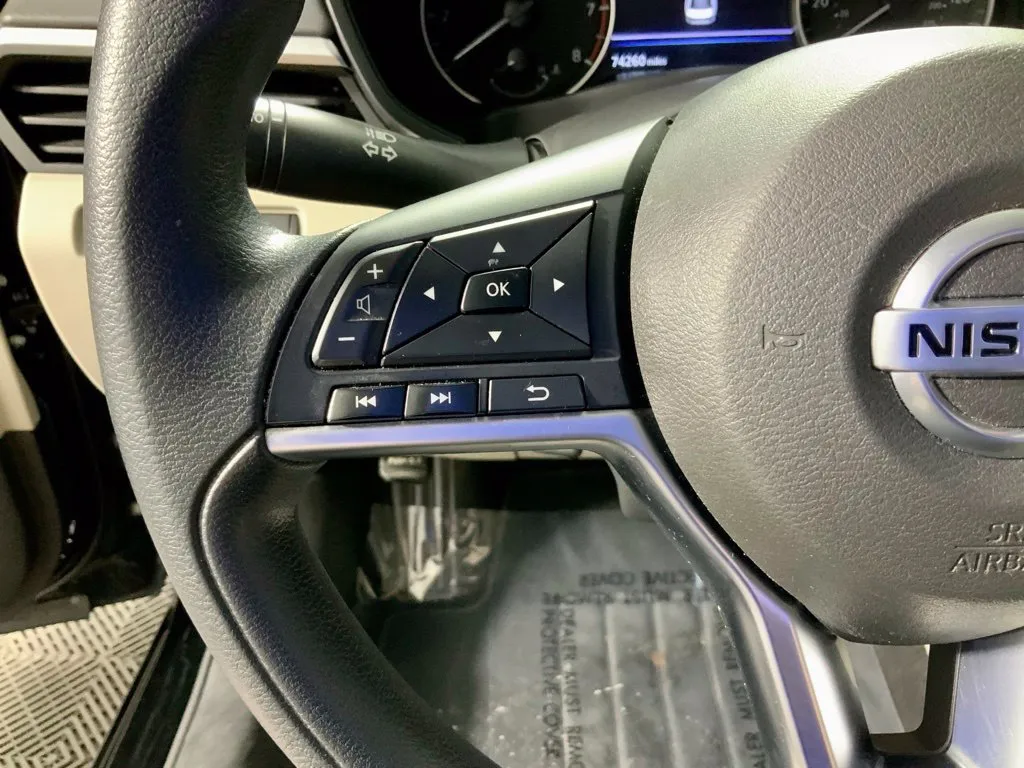Nissan Altima photo 25