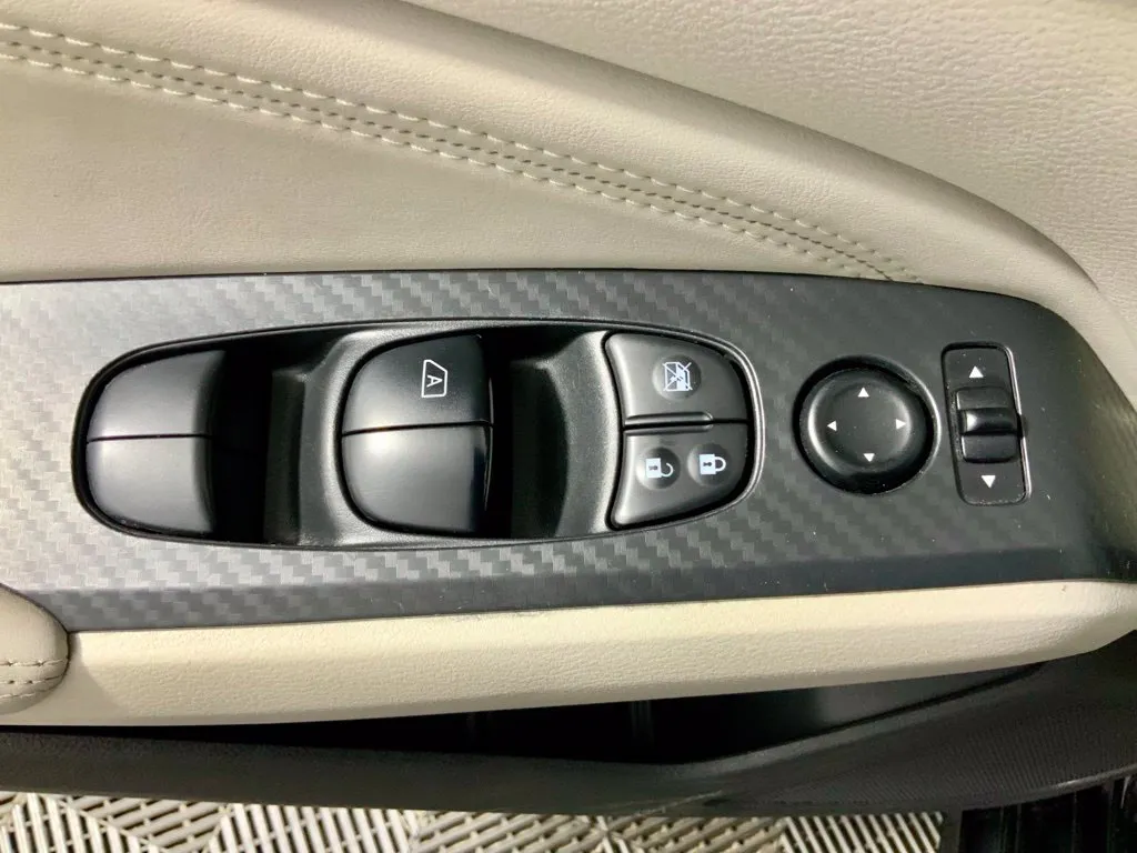 Nissan Altima photo 21