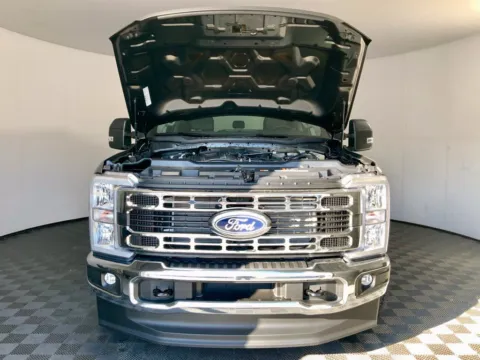 More photos of 2027 Ford F-250SD XLT at Don Wood Ford Lincoln, OH