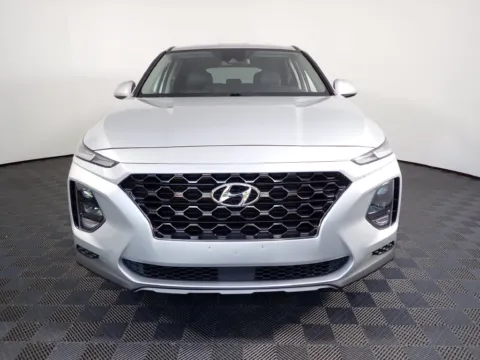 More photos of 2019 Hyundai Santa Fe SE at Don Wood Ford Lincoln, OH