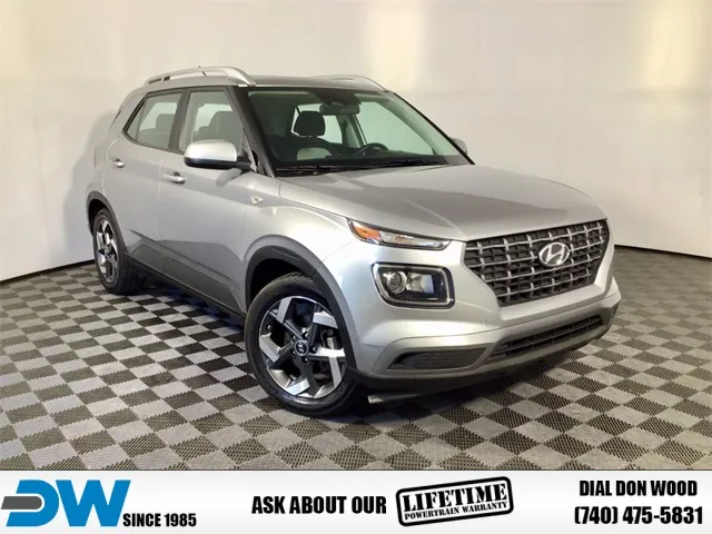 Silver 2023 Hyundai Venue SEL for sale in Athens, OH