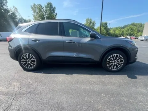 More photos of 2023 Ford Escape Plug-In Hybrid at Don Wood Ford Lincoln, OH