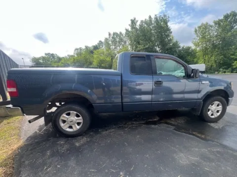 More photos of 2004 Ford F-150 XL at Don Wood Ford Lincoln, OH