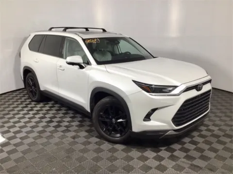 More photos of 2024 Toyota Grand Highlander XLE at Don Wood Ford Lincoln, OH