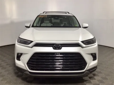 More photos of 2024 Toyota Grand Highlander XLE at Don Wood Ford Lincoln, OH