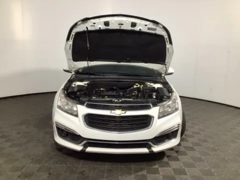 More photos of 2015 Chevrolet Cruze 2LT at Don Wood Ford Lincoln, OH