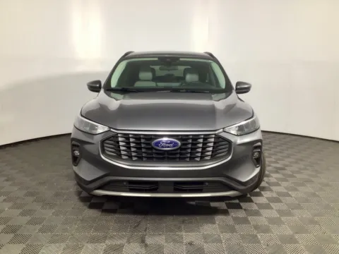 More photos of 2023 Ford Escape Plug-In Hybrid at Don Wood Ford Lincoln, OH