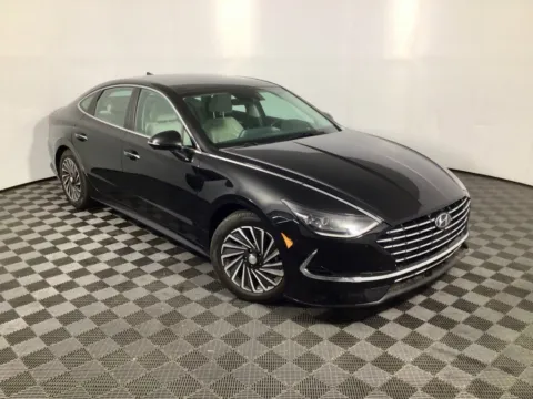 More photos of 2022 Hyundai Sonata Hybrid Limited at Don Wood Ford Lincoln, OH