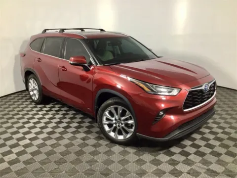 More photos of 2022 Toyota Highlander Hybrid Limited at Don Wood Ford Lincoln, OH
