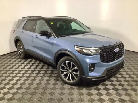 More photos of 2025 Ford Explorer ST-Line at Don Wood Ford Lincoln, OH