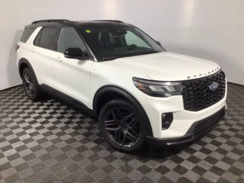 More photos of 2025 Ford Explorer ST-Line at Don Wood Ford Lincoln, OH
