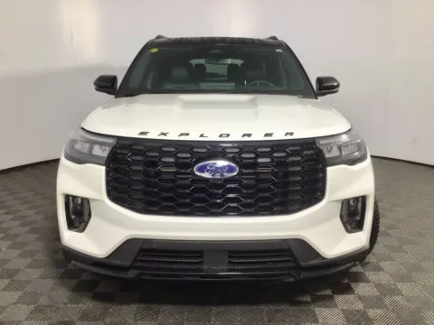 More photos of 2025 Ford Explorer ST-Line at Don Wood Ford Lincoln, OH