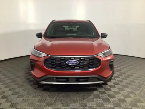 More photos of 2025 Ford Escape Hybrid ST-Line at Don Wood Ford Lincoln, OH
