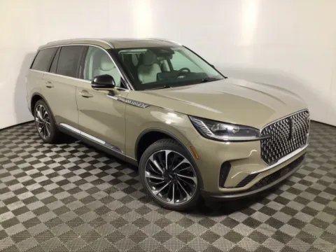 More photos of 2026 Lincoln Aviator Reserve at Don Wood Ford Lincoln, OH