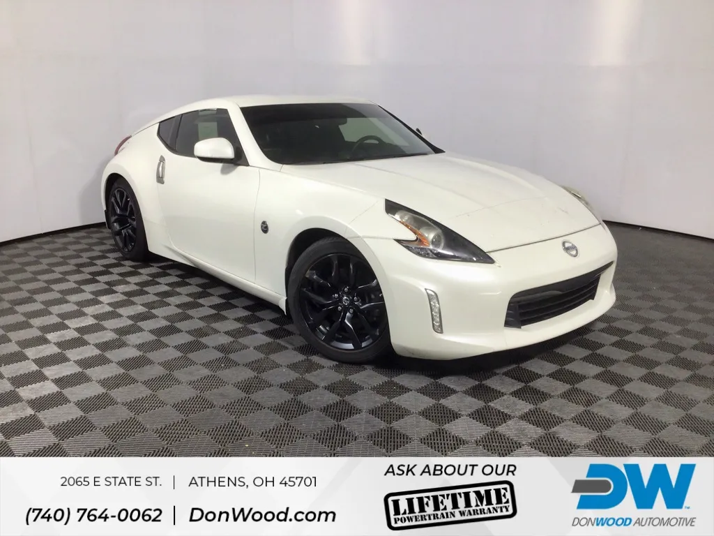 White 2018 Nissan 370Z Touring for sale in Athens, OH