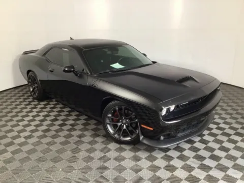 More photos of 2021 Dodge Challenger R/T at Don Wood Ford Lincoln, OH