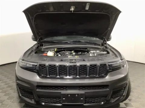 More photos of 2021 Jeep Grand Cherokee L Altitude at Don Wood Ford Lincoln, OH
