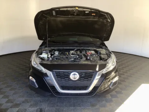 More photos of 2022 Nissan Altima 2.5 SV at Don Wood Ford Lincoln, OH