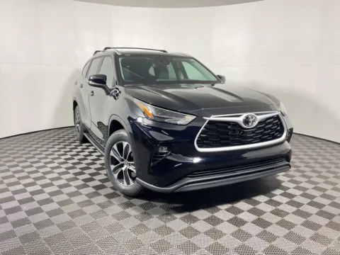 Black 2026 Toyota Highlander XLE for sale in Athens, OH
