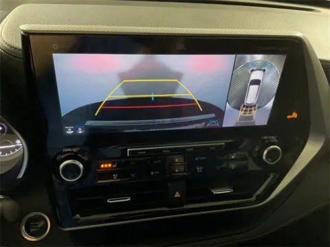 More photos of 2020 Toyota Highlander Platinum at Don Wood Toyota, OH