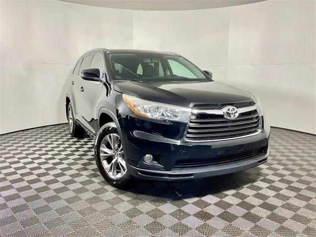 2015 Toyota Highlander XLE's photo