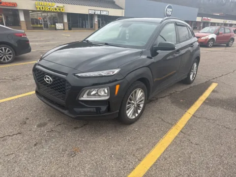 Black 2021 Hyundai Kona SEL for sale in Athens, OH