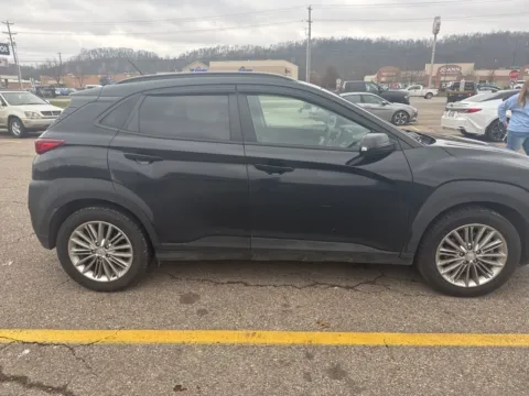 More photos of 2021 Hyundai Kona SEL at Don Wood Toyota, OH