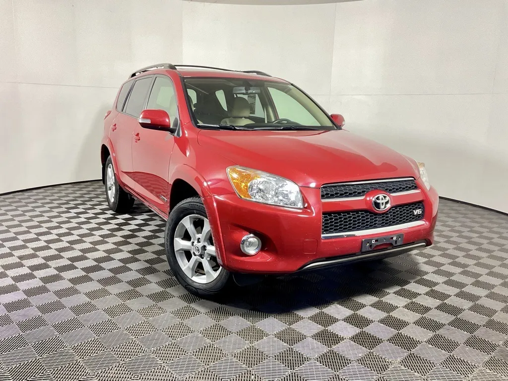 2010 Toyota RAV4 Limited's photo