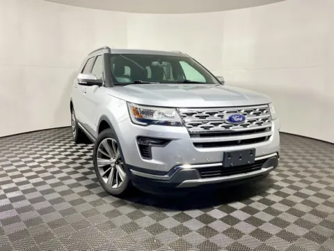 Silver 2018 Ford Explorer Limited for sale in Athens, OH