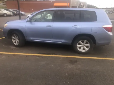 Photos of 2008 Toyota Highlander for sale in Athens, OH at Don Wood Toyota