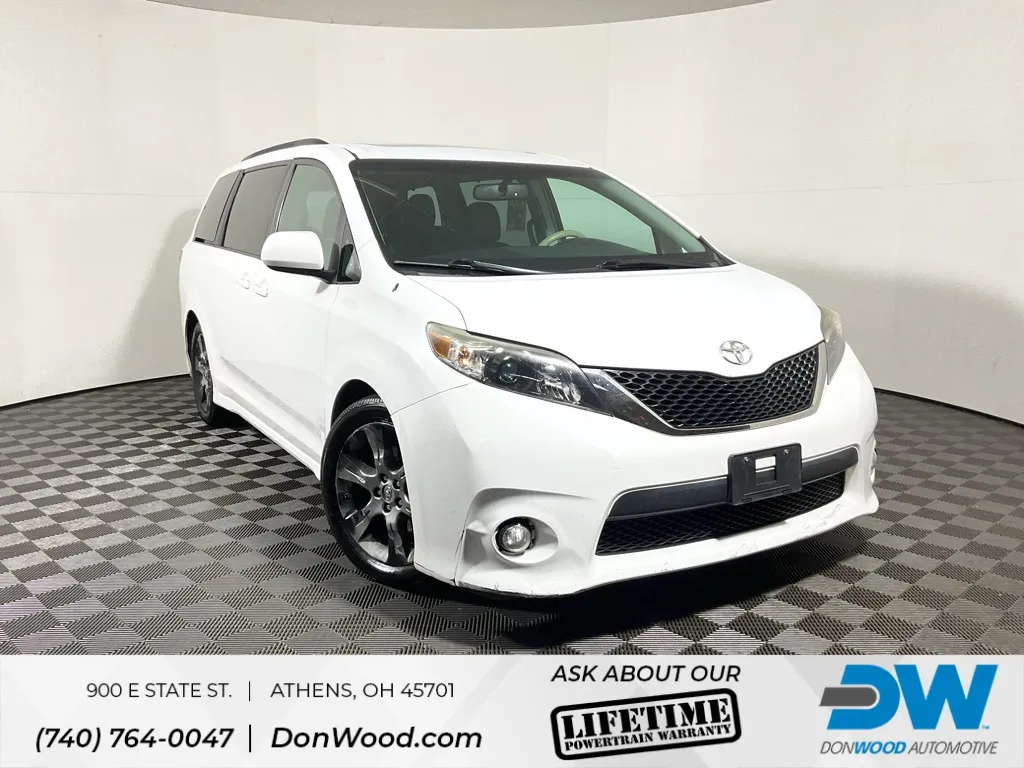 2012 Toyota Sienna SE for sale in Athens, OH