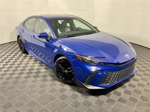 More photos of 2025 Toyota Camry SE at Don Wood Toyota, OH