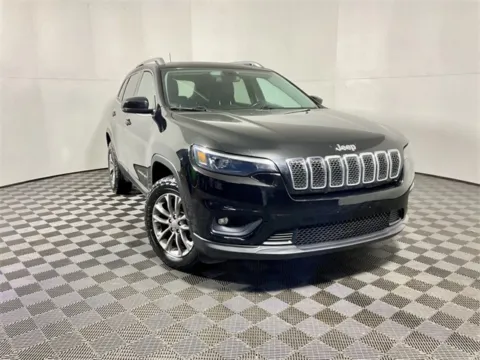 Black 2020 Jeep Cherokee Latitude Plus for sale in Athens, OH