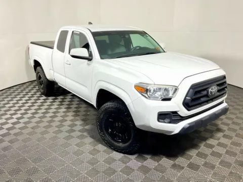 More photos of 2020 Toyota Tacoma SR at Don Wood Toyota, OH