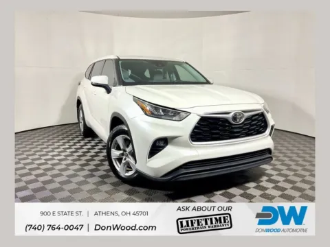 White 2020 Toyota Highlander LE for sale in Athens, OH